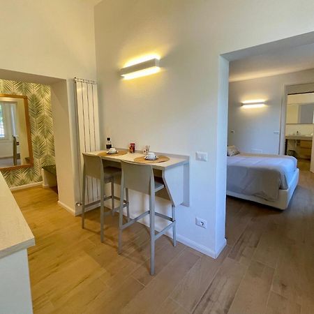 Hotel Baia Di Pare Valmadrera Zewnętrze zdjęcie