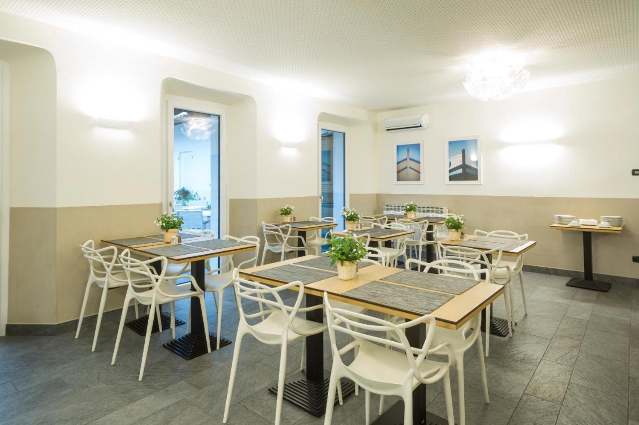Hotel Baia Di Pare Valmadrera Zewnętrze zdjęcie