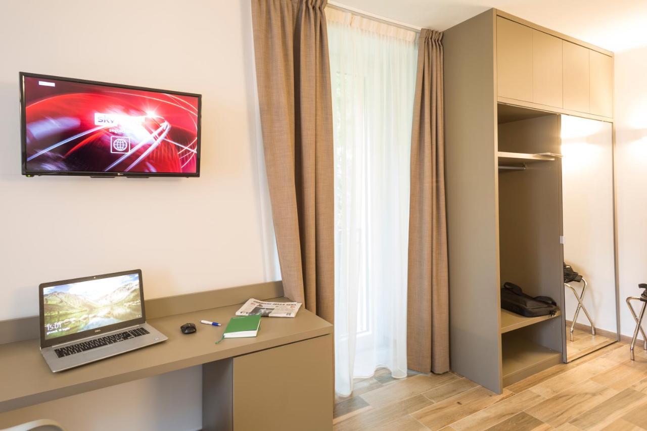 Hotel Baia Di Pare Valmadrera Zewnętrze zdjęcie